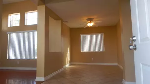 36416 Windtree Cir, Palmdale, CA 93550 photo 4