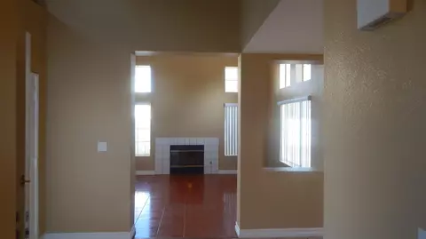 36416 Windtree Cir, Palmdale, CA 93550 photo 7