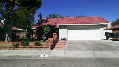 1855 Trudgeon Ave, Lancaster, CA 93535 photo 1