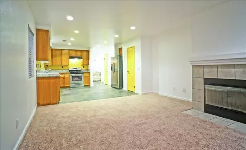 558 Cobb Rd, Lancaster, CA 93535 photo 6