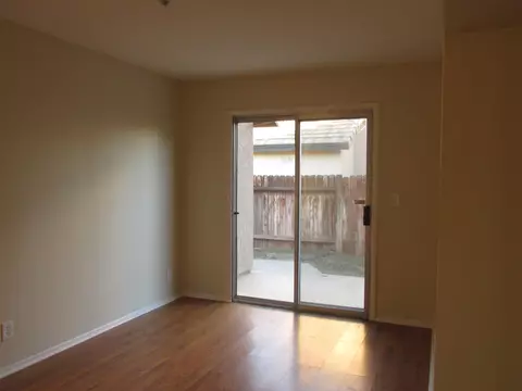 2061 Oldfield St E, Lancaster, CA 93535 photo 8