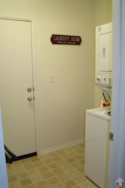 6060 Stillmeadow Ln, Lancaster, CA 93536 photo 13