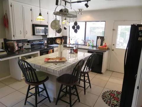 2828 Perfect Pl, Lancaster, CA 93536 photo 17