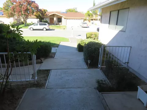 2828 Perfect Pl, Lancaster, CA 93536 photo 7