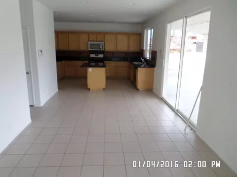 38542 37th St E, Palmdale, CA 93550 photo 4