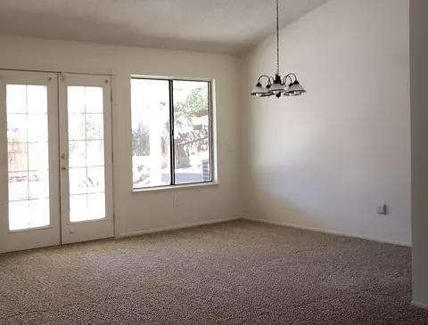 37509 Rose St, Palmdale, CA 93552 photo 3