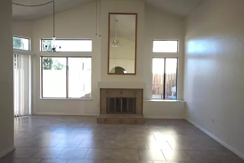 37509 Rose St, Palmdale, CA 93552 photo 5