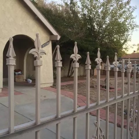 37834 27th St E, Palmdale, CA 93550 photo 1