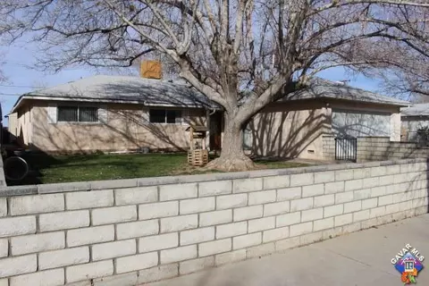 3321 Avenue Q1 E, Palmdale, CA 93550 photo 2