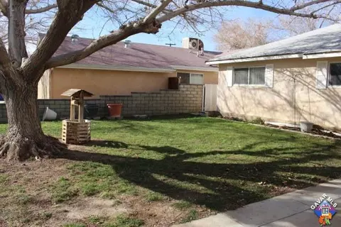 3321 Avenue Q1 E, Palmdale, CA 93550 photo 3