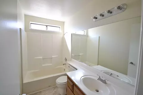 4354 Saddleback Rd, Palmdale, CA 93552 photo 19
