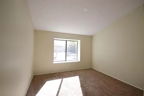 4354 Saddleback Rd, Palmdale, CA 93552 photo 8