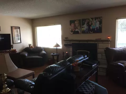 1136 Avenue J2 E, Lancaster, CA 93535 photo 4