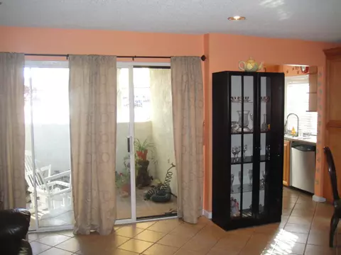 2554 Olive Dr Apt 147 Dr #147, Palmdale, CA 93550 photo 11