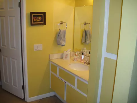2554 Olive Dr Apt 147 Dr #147, Palmdale, CA 93550 photo 17