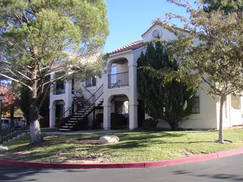2554 Olive Dr Apt 147 Dr #147, Palmdale, CA 93550 photo 3