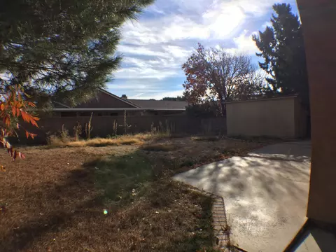 44020 Ruthron Ave, Lancaster, CA 93536 photo 22