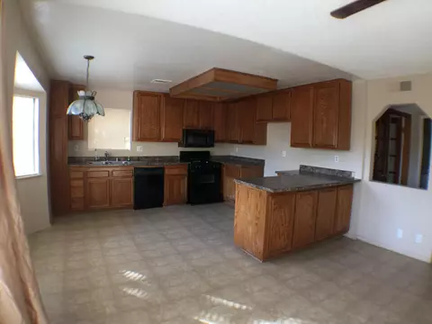 44020 Ruthron Ave, Lancaster, CA 93536 photo 5