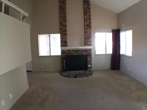 44020 Ruthron Ave, Lancaster, CA 93536 photo 7