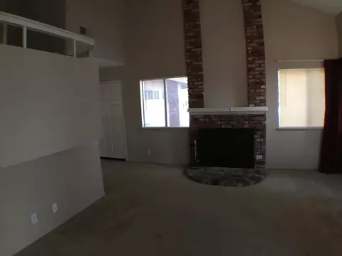 44020 Ruthron Ave, Lancaster, CA 93536 photo 8