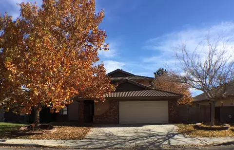 44020 Ruthron Ave, Lancaster, CA 93536 photo 1