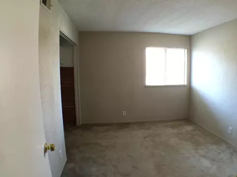 44020 Ruthron Ave, Lancaster, CA 93536 photo 18