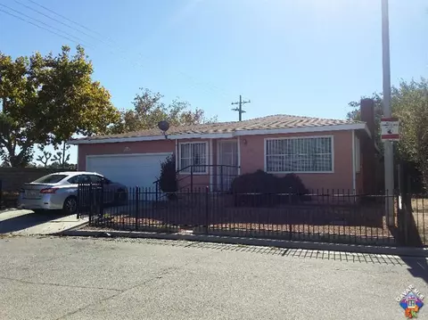 1858 Park Circle Dr, Lancaster, CA 93535 photo 1