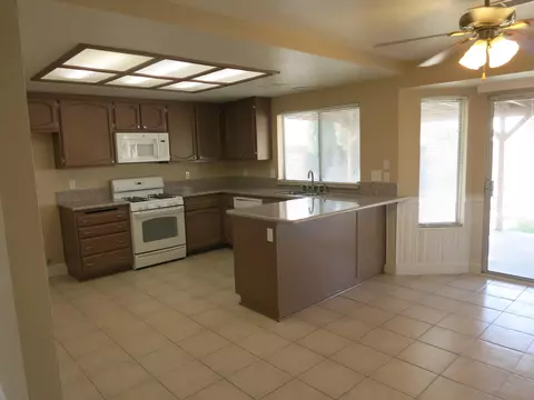 44747 26th St E St E, Lancaster, CA 93535 photo 8