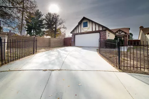 37607 13th St E, Palmdale, CA 93550 photo 5