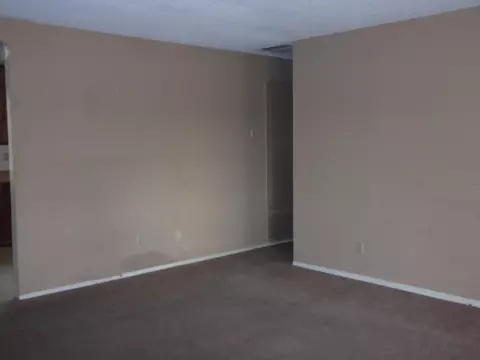 41051 169th St E, Lancaster, CA 93535 photo 2