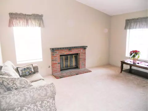 1208 Alder Ave, Tehachapi, CA 93561 photo 4