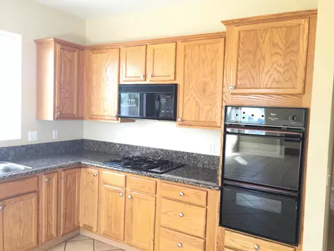 43259 Durango Ln, Quartz Hill, CA 93536 photo 3