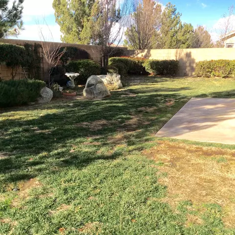 44233 Rucker St, Lancaster, CA 93535 photo 32