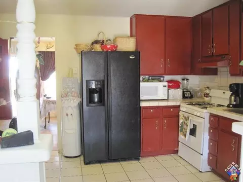 3660 Balmont St, Lancaster, CA 93536 photo 9