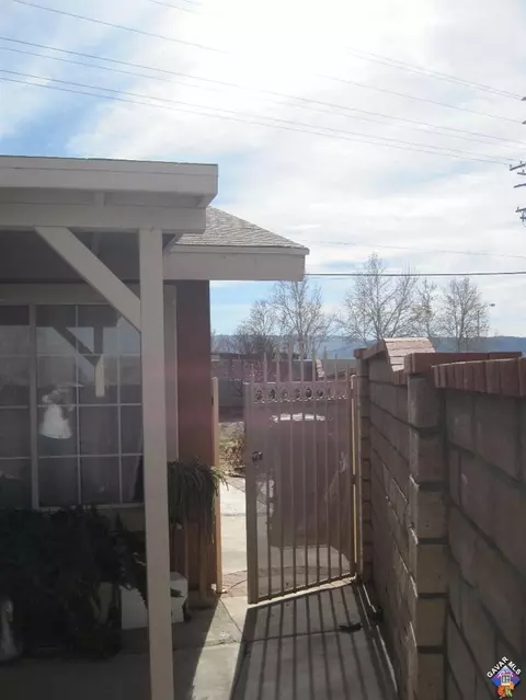 3660 Balmont St, Lancaster, CA 93536 photo 5