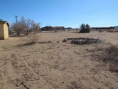 5980 Smoke Tree Rd, Phelan, CA 92371 photo 3