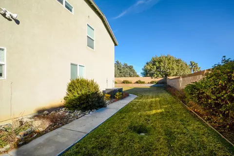 43432 Honeybee Ln, Lancaster, CA 93536 photo 40
