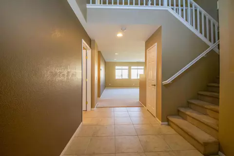 43432 Honeybee Ln, Lancaster, CA 93536 photo 4