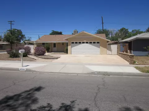 45503 7th St E, Lancaster, CA 93535 photo 2