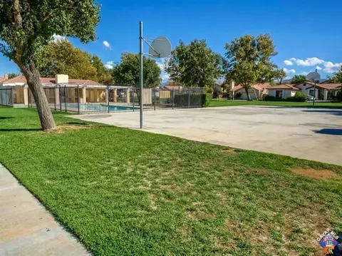 2318 Mark Ave, Palmdale, CA 93550 photo 38