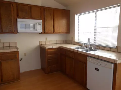 2318 Mark Ave, Palmdale, CA 93550 photo 11