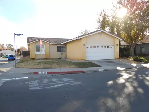 2318 Mark Ave, Palmdale, CA 93550 photo 2