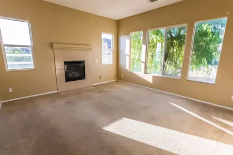 2308 Malia Ct, Acton, CA 93510 photo 2
