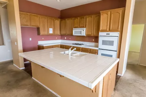 2308 Malia Ct, Acton, CA 93510 photo 4