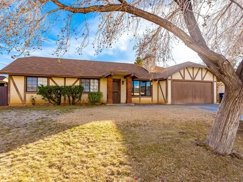 37512 Silk Tree Ln, Palmdale, CA 93550 photo 1