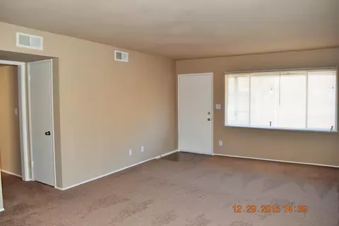 432 Kettering St E, Lancaster, CA 93535 photo 5
