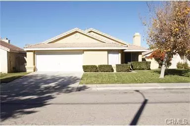 1633 Kettering St E, Lancaster, CA 93535 photo 1