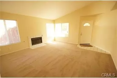 1633 Kettering St E, Lancaster, CA 93535 photo 3
