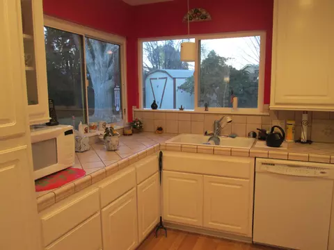 44110 Halcom Ave, Lancaster, CA 93536 photo 11