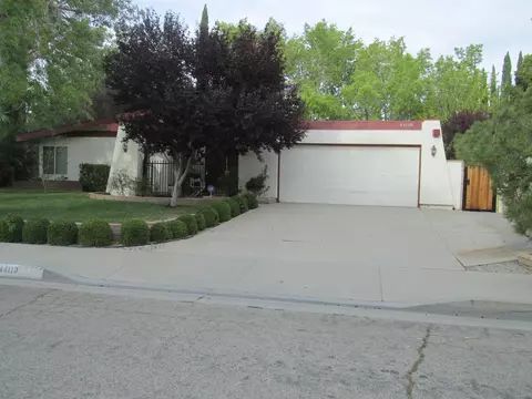 44110 Halcom Ave, Lancaster, CA 93536 photo 1
